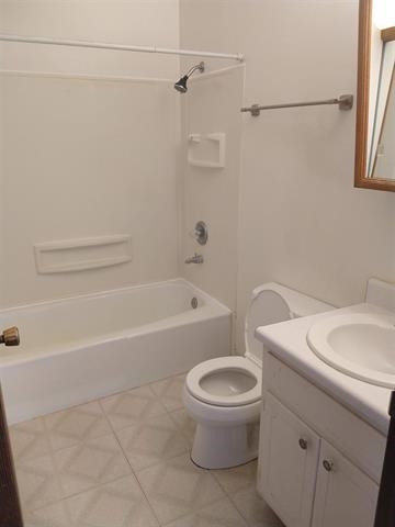 417-419 Simonson Street Cambridge, WI 53523 - Photo 9 of 29