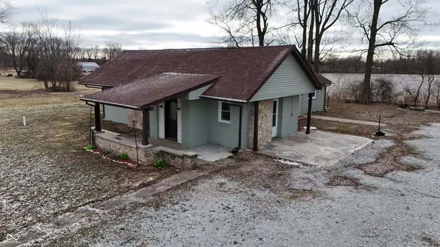 $239,900 | 2903 East Freeport Road, Morristown, IN 46161