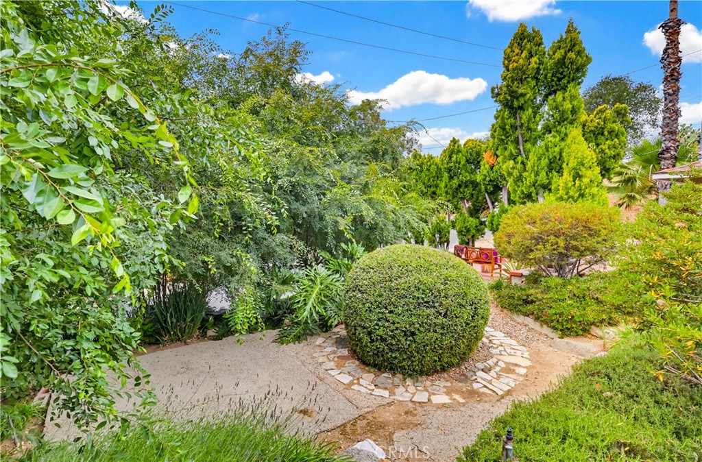 9522 Cedarvale Road Tujunga, CA 91042 - Photo 14 of 68