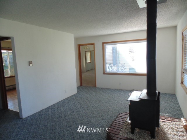 1314 West Pollow Road Port Angeles, WA 98363 - Photo 5 of 10 Gallery Image 5