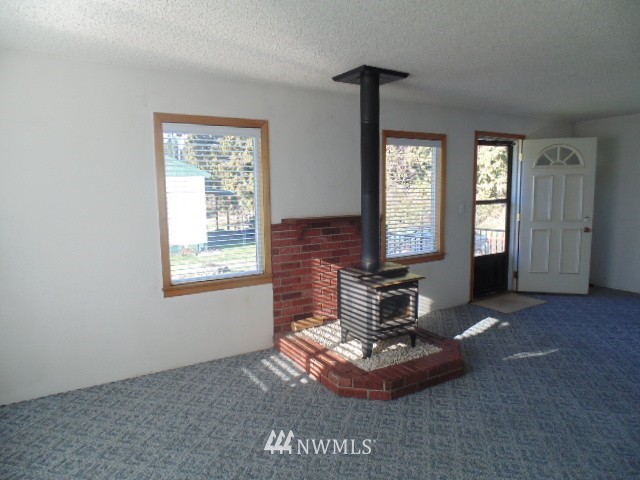 1314 West Pollow Road Port Angeles, WA 98363 - Photo 9 of 10 Gallery Image 9