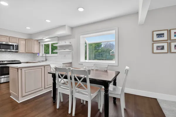 $650,000 | 15895 Hickory Ridge Drive, Northville, MI 48168