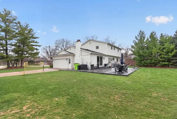 $650,000 | 15895 Hickory Ridge Drive, Northville, MI 48168