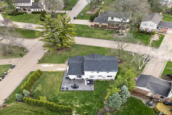 $650,000 | 15895 Hickory Ridge Drive, Northville, MI 48168