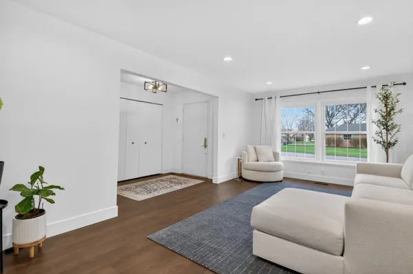 $650,000 | 15895 Hickory Ridge Drive, Northville, MI 48168