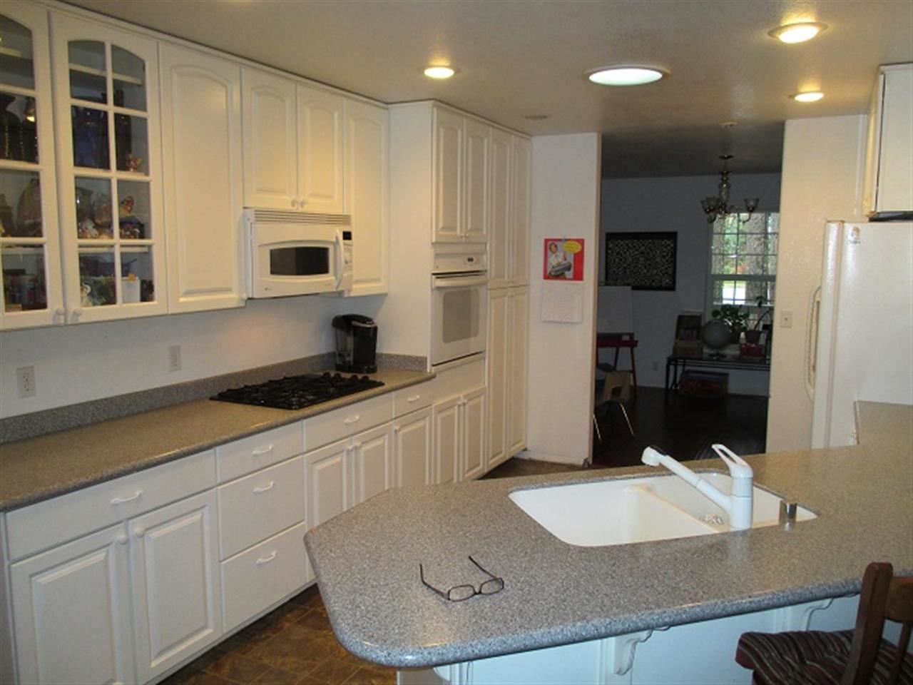 334 Wagon Road Chester, CA 96020 - Photo 4 of 11 Gallery Image 4