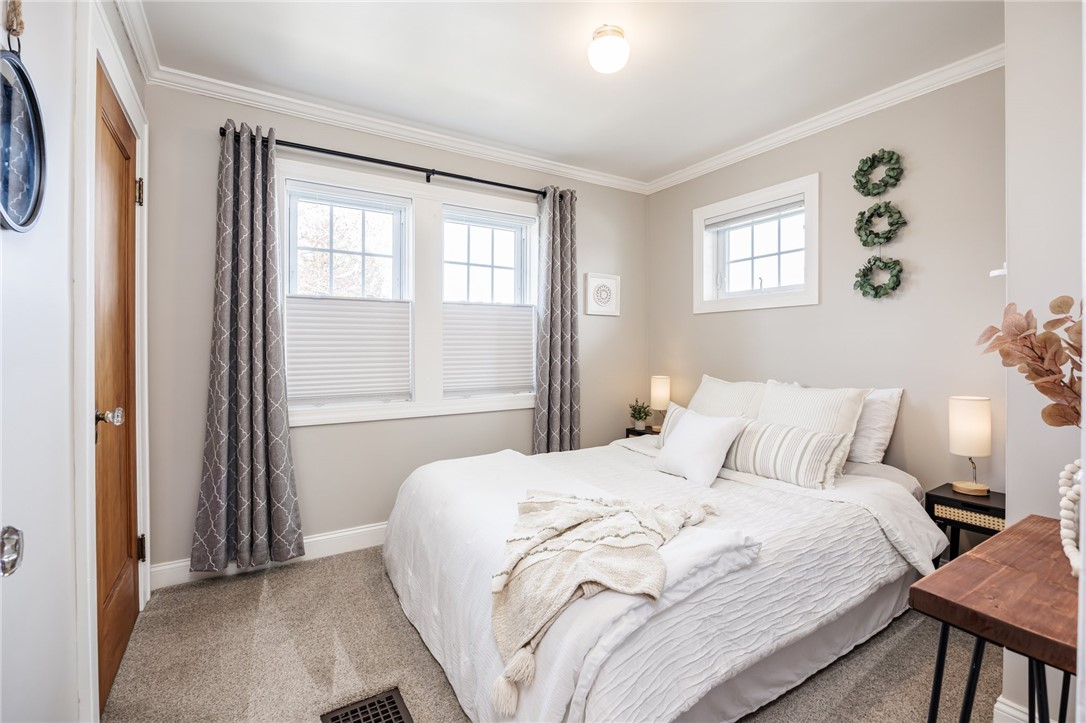 305 Hurstbourne Road Irondequoit, NY 14609 - Photo 13 of 22