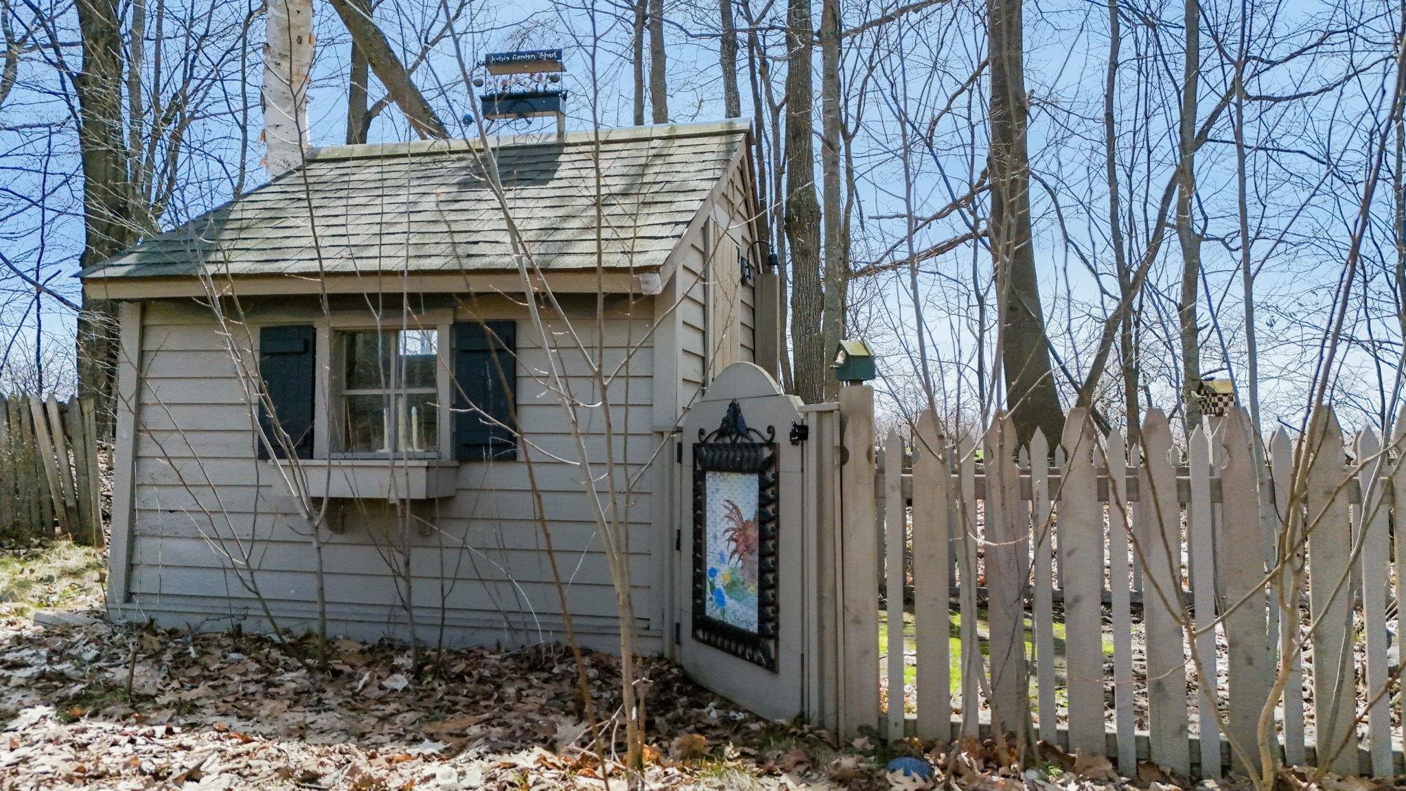 470 South Donnybrook Road Suttons Bay, MI 49682 - Photo 47 of 64
