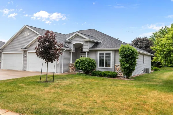 $349,900 | 111 Regent Place, Neenah, WI 54956