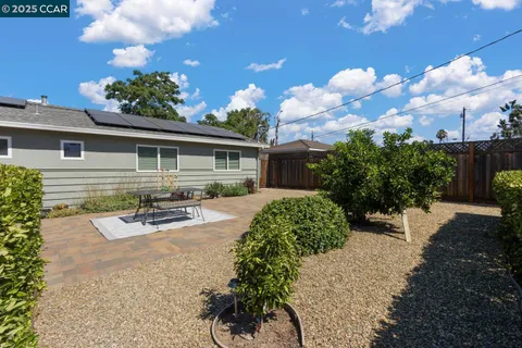 $1,065,000 | 1381 Rosal Lane, Concord, CA 94521