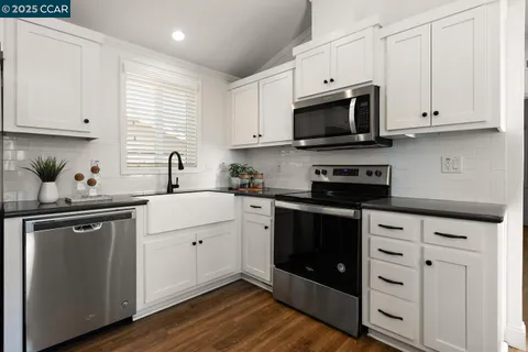 $1,065,000 | 1381 Rosal Lane, Concord, CA 94521