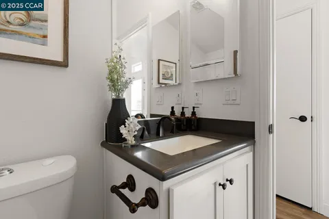 $1,065,000 | 1381 Rosal Lane, Concord, CA 94521