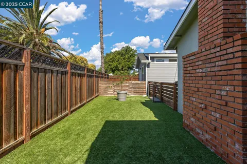 $1,065,000 | 1381 Rosal Lane, Concord, CA 94521