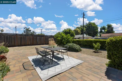 $1,065,000 | 1381 Rosal Lane, Concord, CA 94521