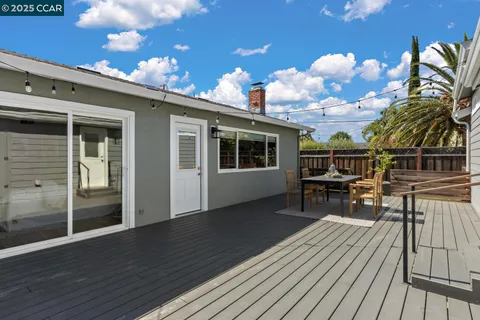 $1,065,000 | 1381 Rosal Lane, Concord, CA 94521