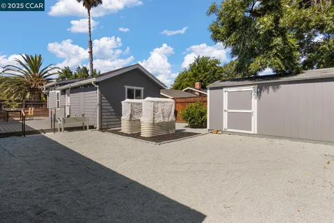 $1,065,000 | 1381 Rosal Lane, Concord, CA 94521