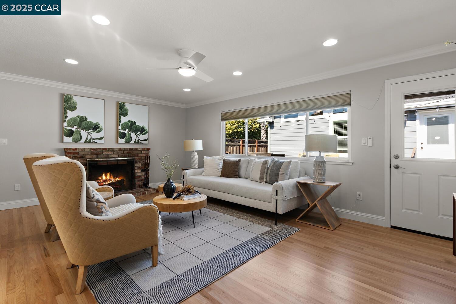 1381 Rosal Lane Concord, CA 94521 - Photo 5 of 48