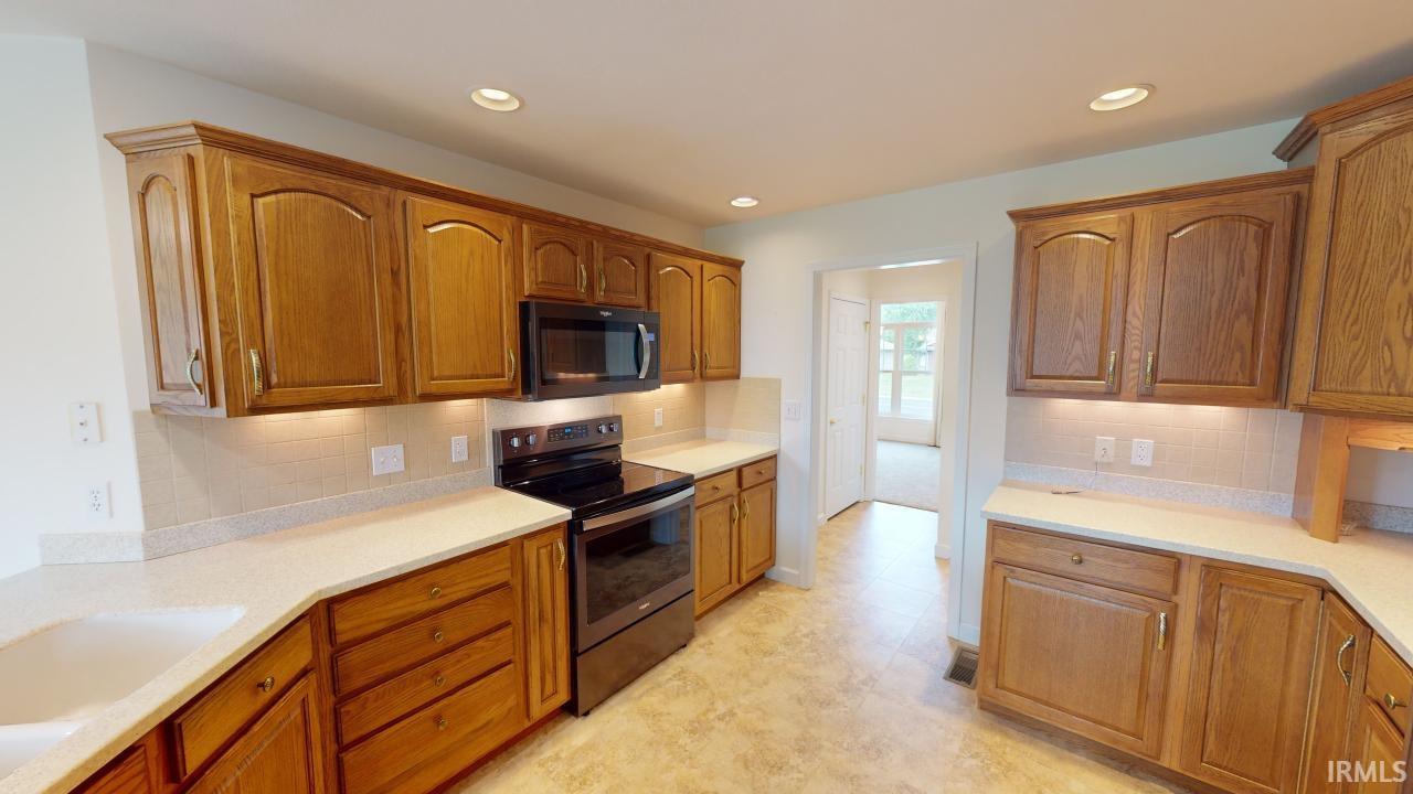 4160 Timberpoint Court Jasper, IN 47546 - Photo 8 of 25 Gallery Image 8