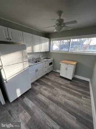 $2,900 | 15 Catalpa Lane, Levittown, PA 19055