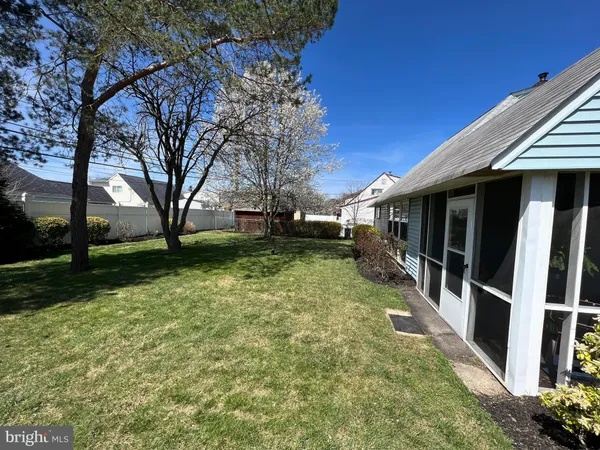 $2,900 | 15 Catalpa Lane, Levittown, PA 19055