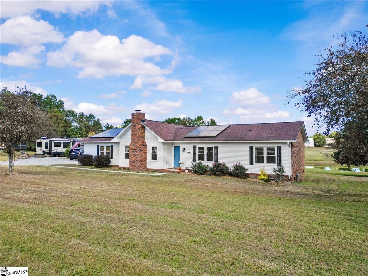 1661 Scuffletown Road Fountain Inn, SC 29644 - Photo 2 of 37
