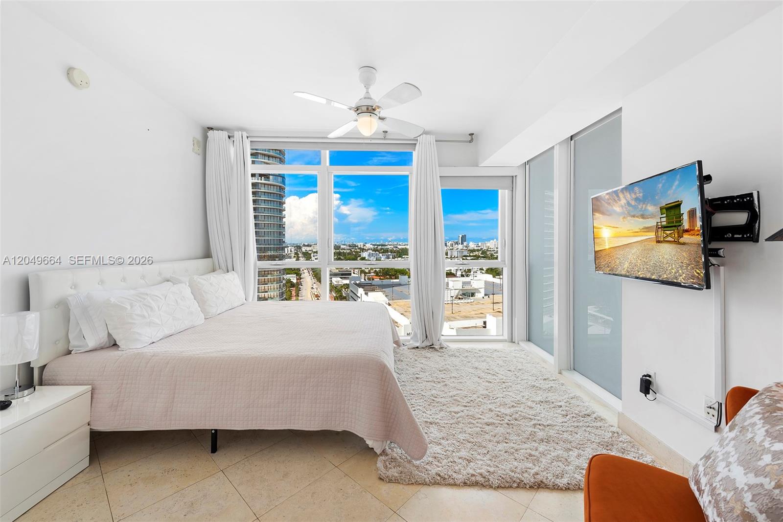 450 Alton Road, Unit 1708 Miami Beach, FL 33139 - Photo 14 of 38