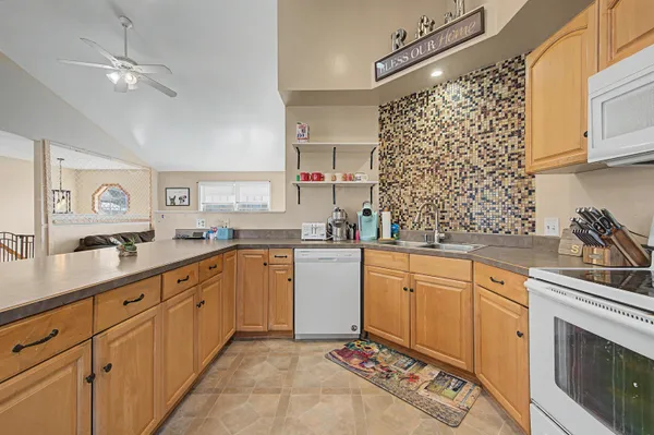 $375,000 | 31 Oak Street, Newport, NH 03773