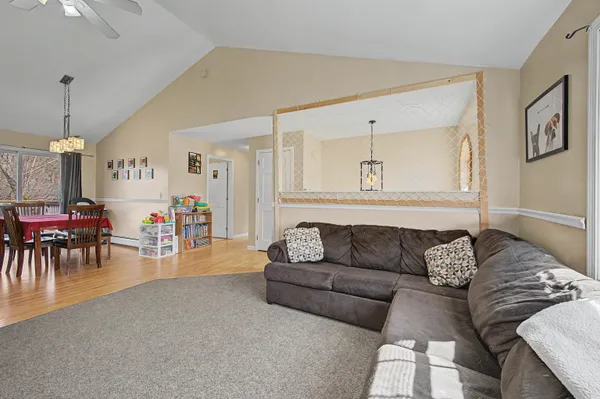 $375,000 | 31 Oak Street, Newport, NH 03773