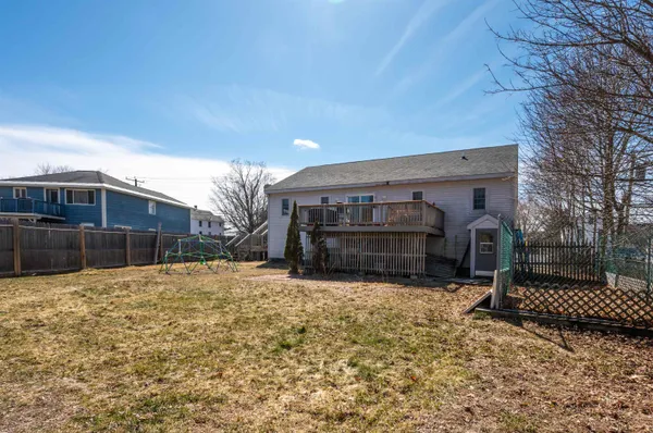 $375,000 | 31 Oak Street, Newport, NH 03773