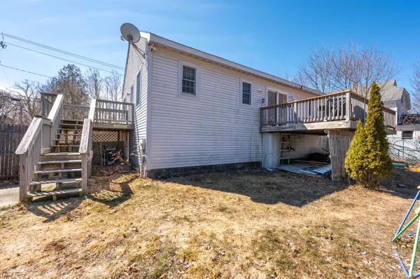 $375,000 | 31 Oak Street, Newport, NH 03773