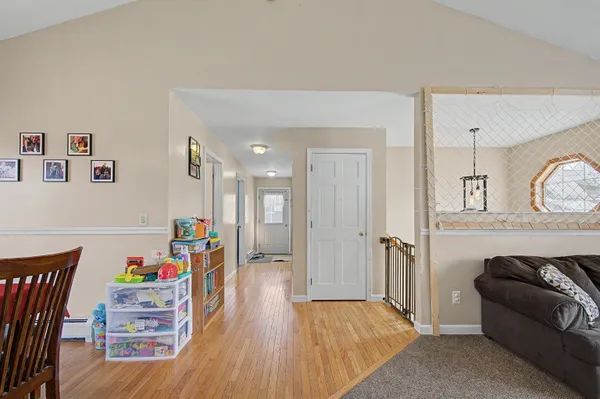 $375,000 | 31 Oak Street, Newport, NH 03773