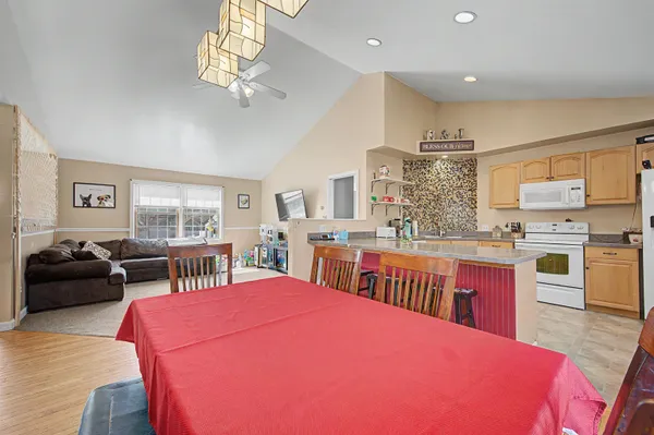 $375,000 | 31 Oak Street, Newport, NH 03773