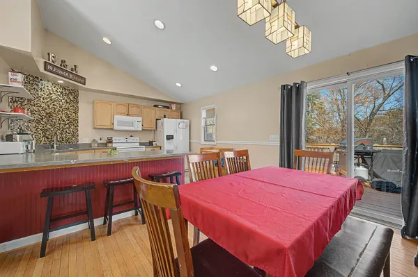 $375,000 | 31 Oak Street, Newport, NH 03773