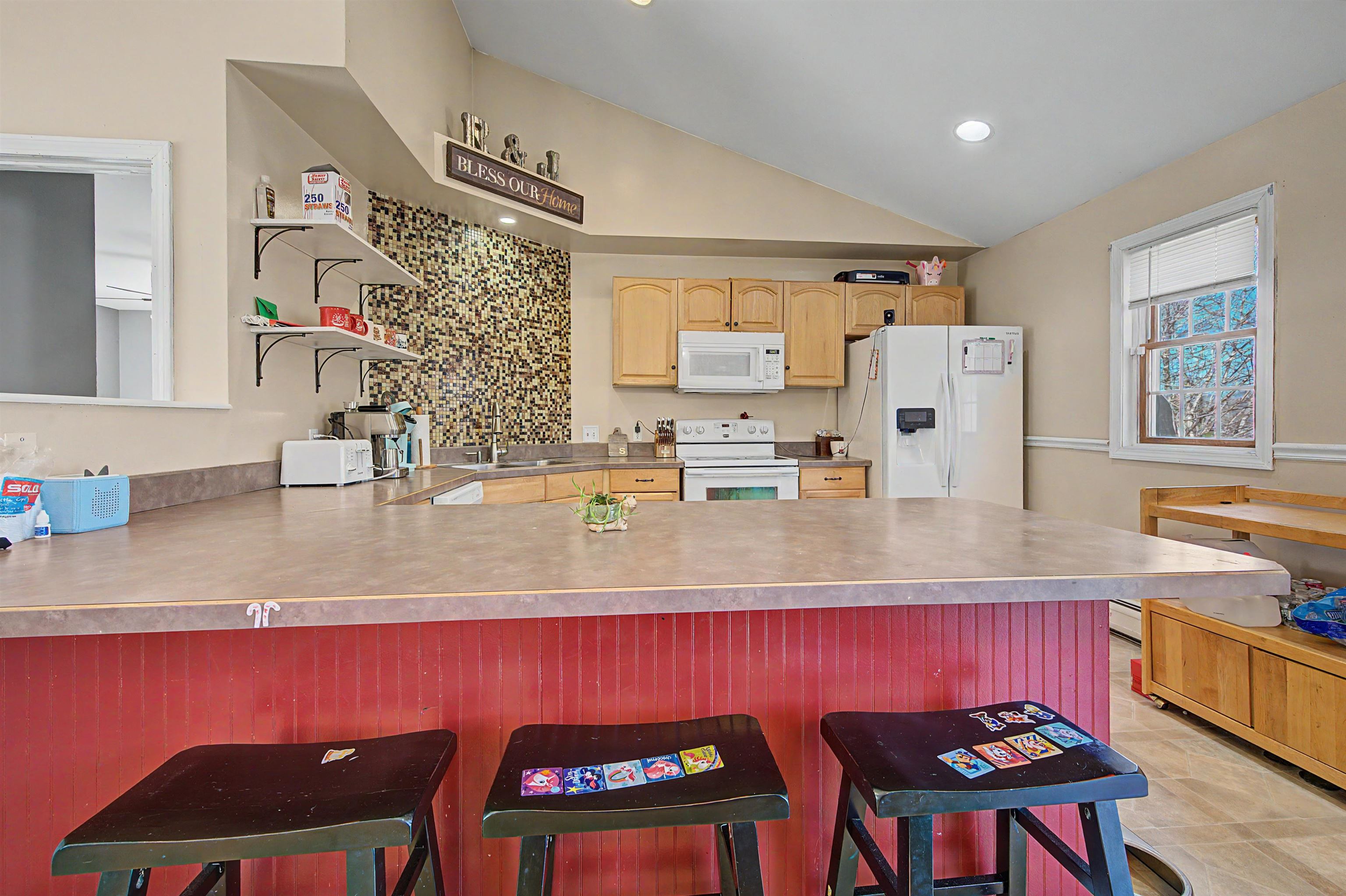 31 Oak Street Newport, NH 03773 - Photo 10 of 47