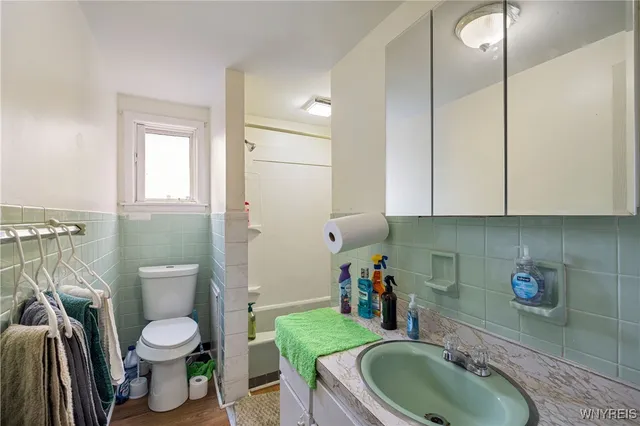 $99,000 | 1004 19th Street, Niagara Falls, NY 14301