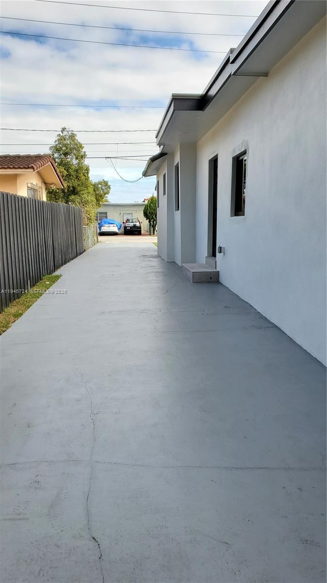 40 Southwest 34th Avenue, Unit B Miami, FL 33135 - Photo 4 of 21