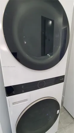 a close up view of washer and dryer