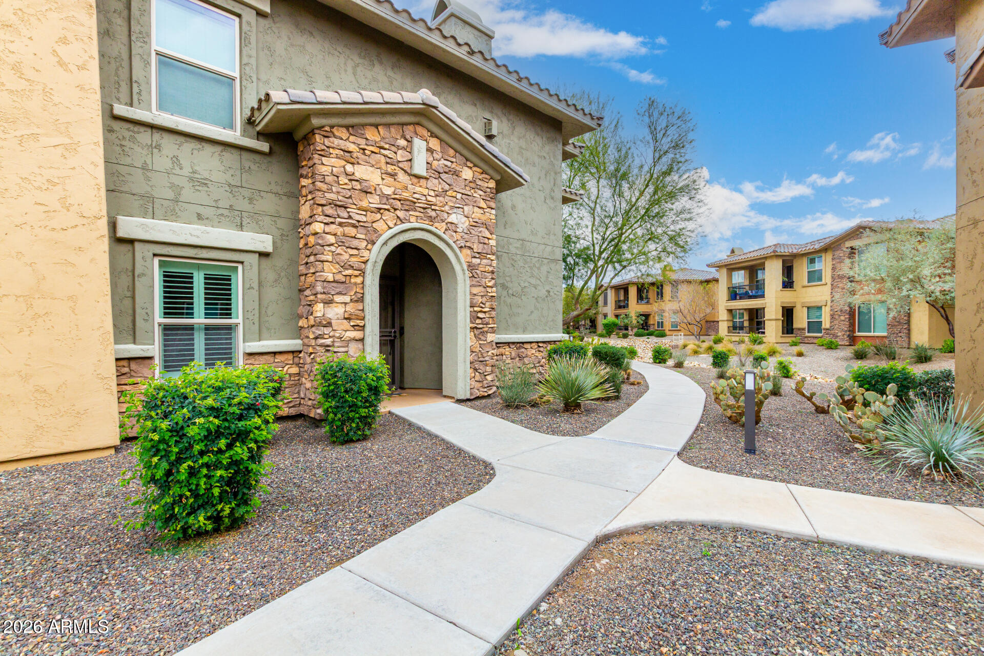 2425 West Bronco Butte Trail, Unit 1040 Phoenix, AZ 85085 - Photo 3 of 46 02-Bronco Butte