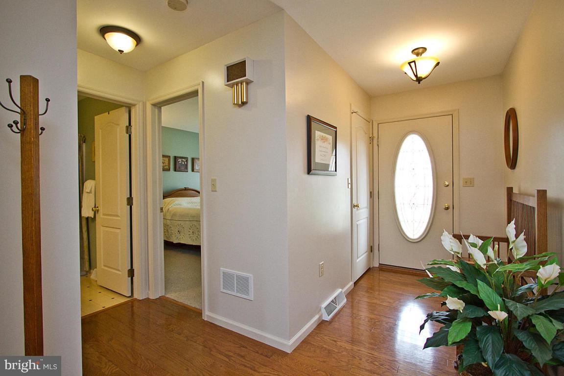 676 Laurel Avenue Lititz, PA 17543 - Photo 7 of 53