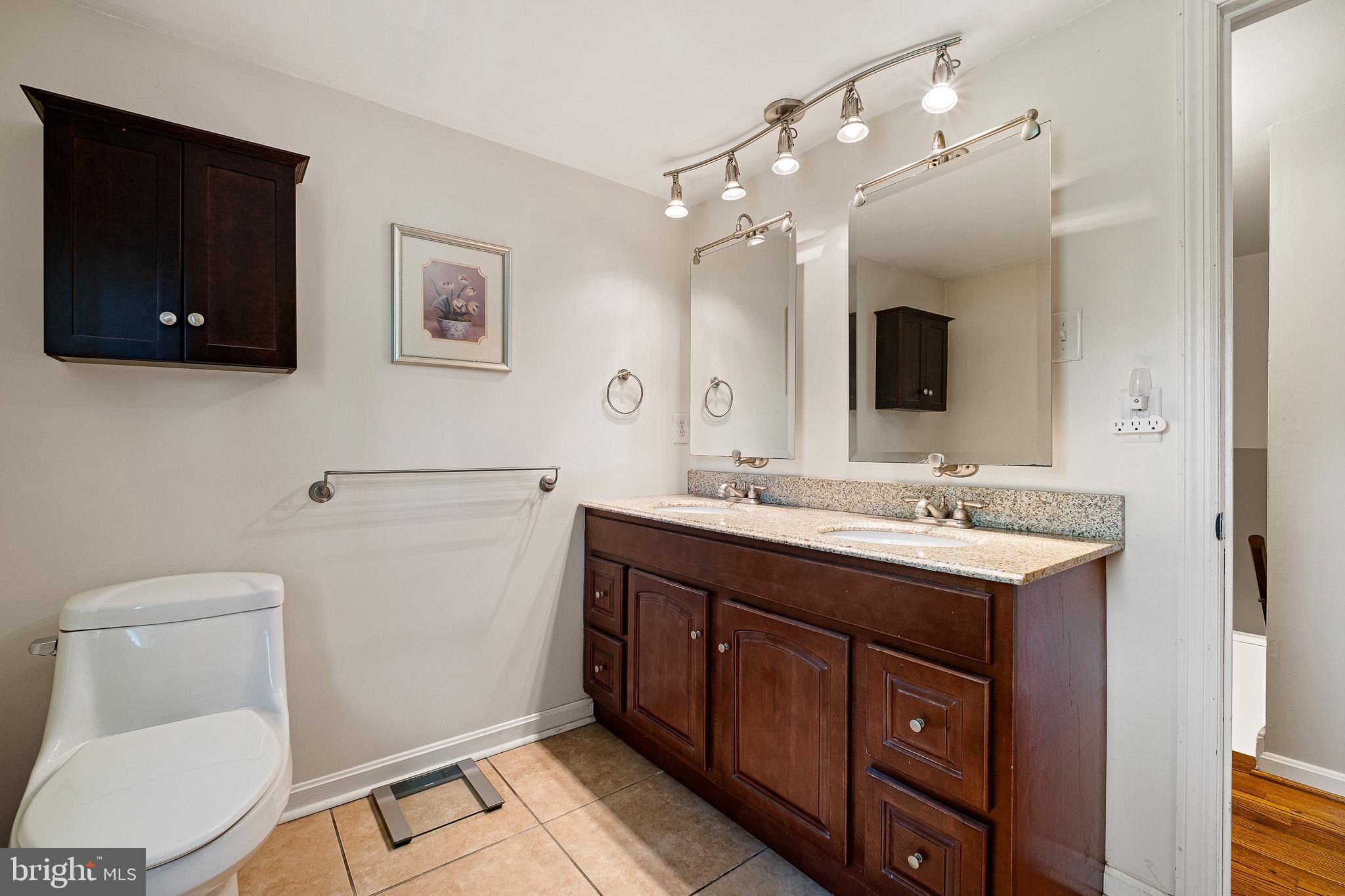 2369 Turkey Point Road North East, MD 21901 - Photo 20 of 46 Center Hall Bath