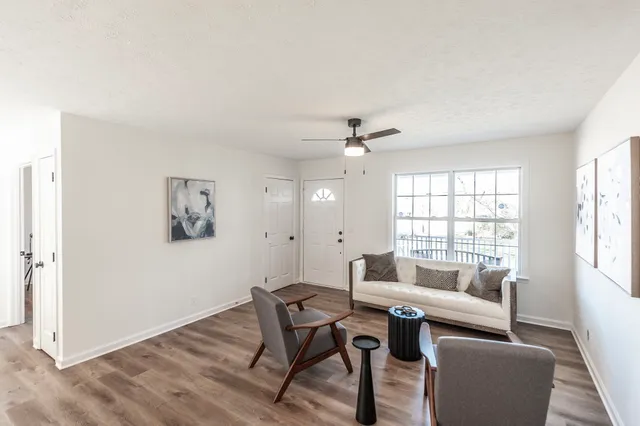 $284,000 | 1218 Locust Street, Westmoreland, TN 37186