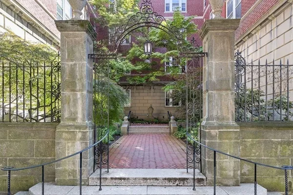 $599,000 | 6 Washington Avenue, Unit 10, Cambridge, MA 02140