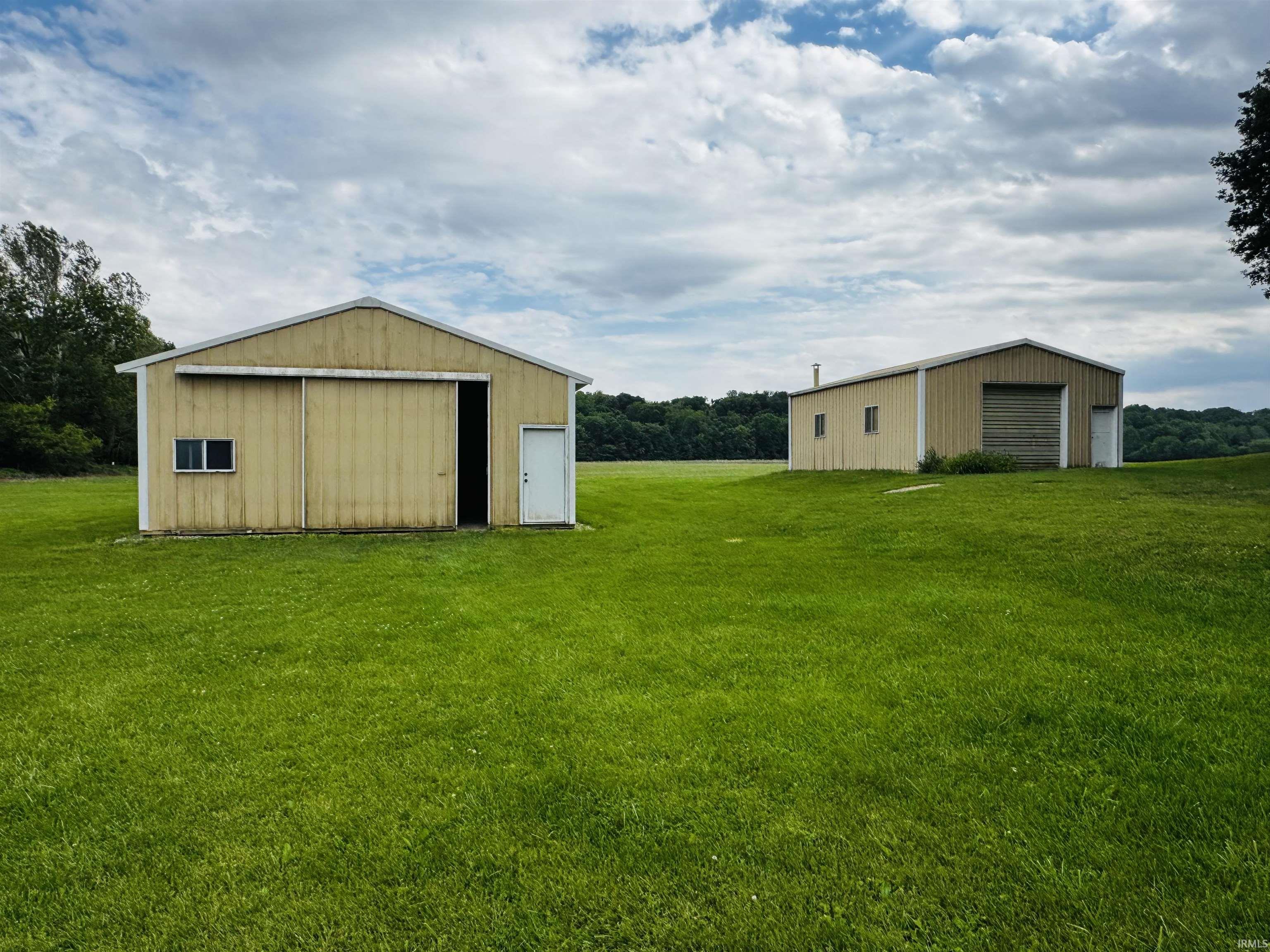 295 West Riverside Drive Peru, IN 46970 - Photo 4 of 34