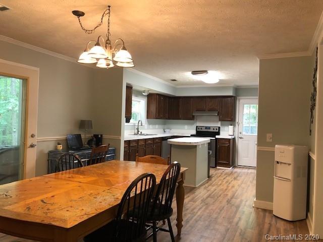 1909 Southridge Lane Fort Mill, SC 29708 - Photo 8 of 32 Gallery Image 8