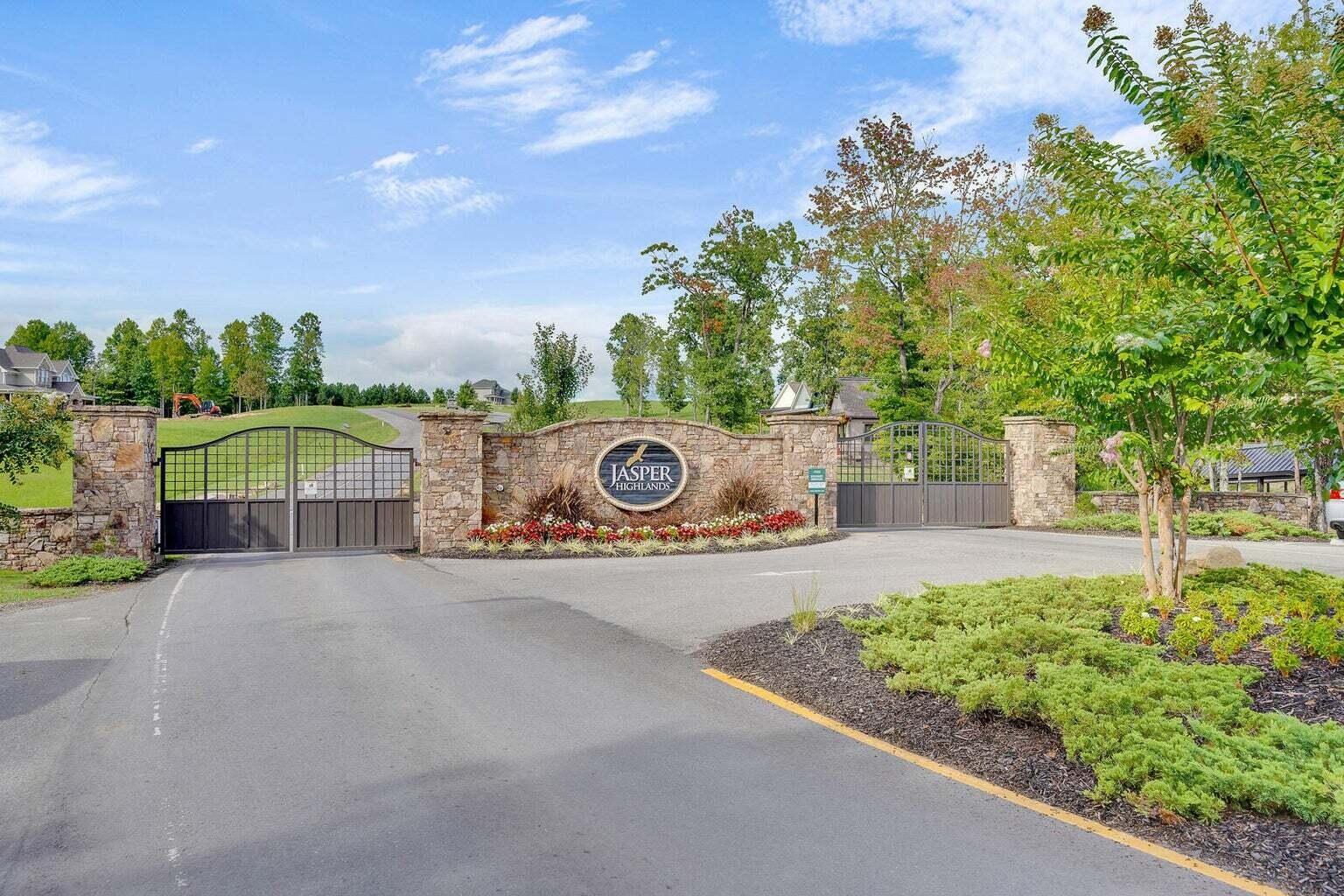 0 Raulston Fls Road Jasper, TN 37347 - Photo 17 of 38 front view of a house with a yard