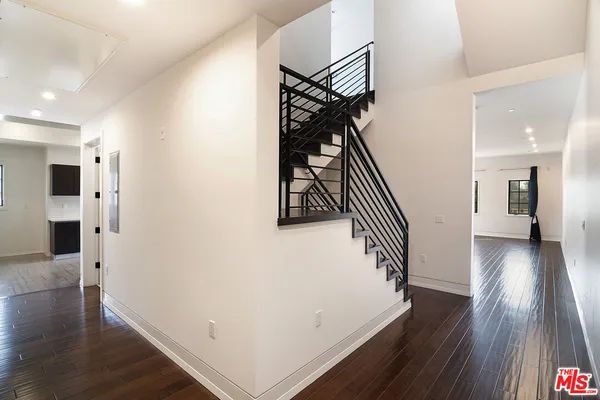 $6,995 | 225 South Hamilton Drive, Unit 304, Beverly Hills, CA 90211