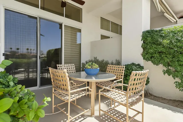 $900,000 | 479 Desert Holly Drive, Palm Desert, CA 92211