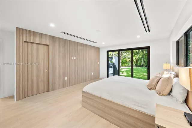 $14,000 | 7291 Southwest 129th Street, Pinecrest, FL 33156