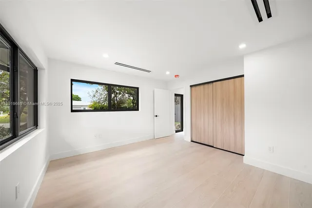 $14,000 | 7291 Southwest 129th Street, Pinecrest, FL 33156