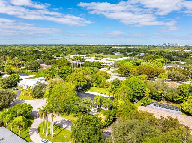 $14,000 | 7291 Southwest 129th Street, Pinecrest, FL 33156